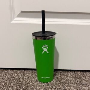 Hydro Flask Green Tumbler with Black Lid